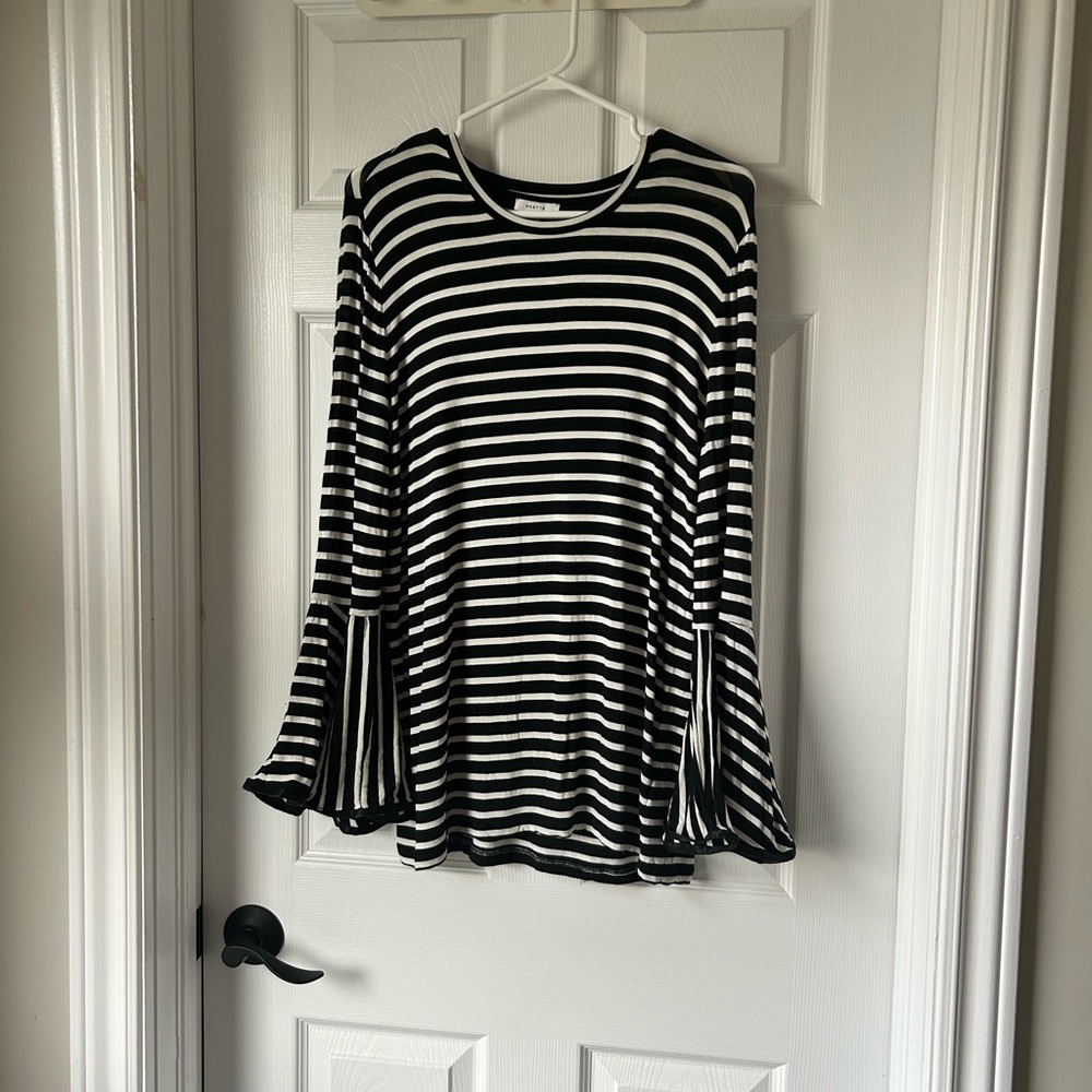 Maette Black & White Striped Bell Sleeve Top (L)